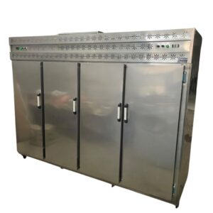 Congelador vertical industrial de 4 puertas en acero inoxidable