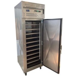 Cubetero de hielo de lado puerta abierta sin luz